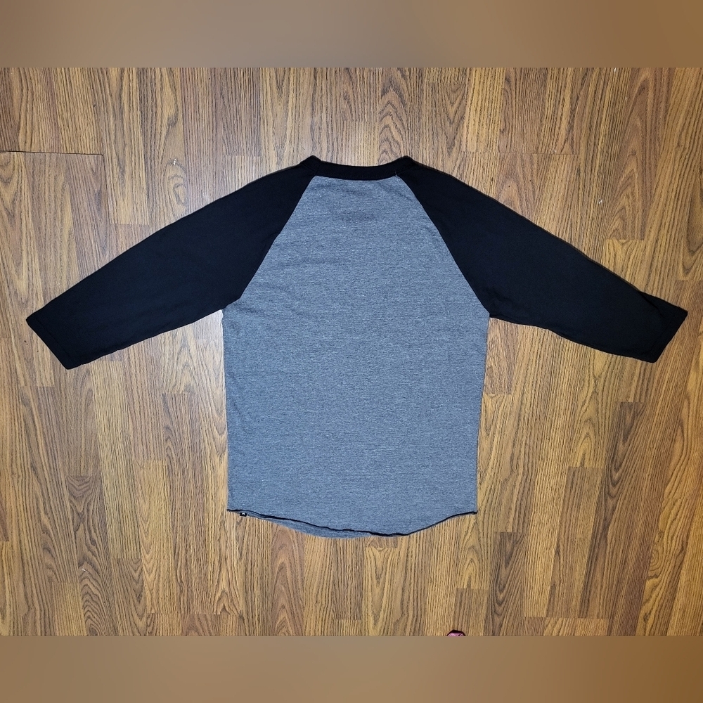 Hurley Men’s Black & Gray ¾ Sleeve Raglan Tee Size Medium C17 - Picture 5 of 5